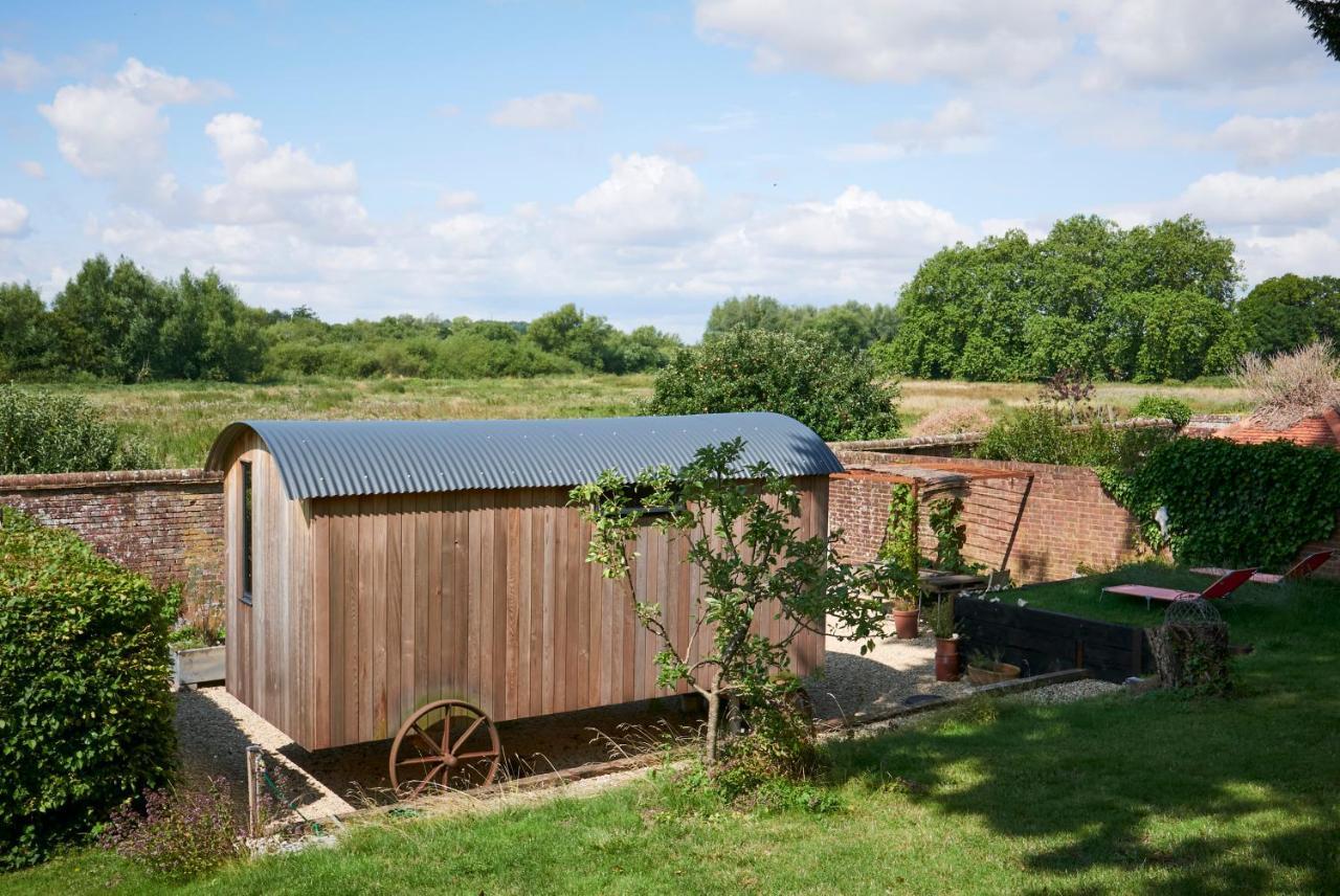 Hut64 Villa Alderbury Kültér fotó