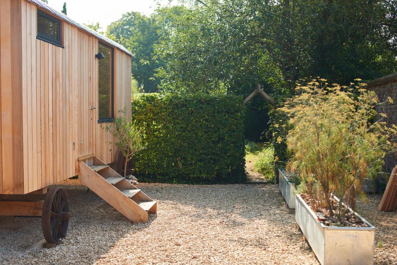 Hut64 Villa Alderbury Kültér fotó